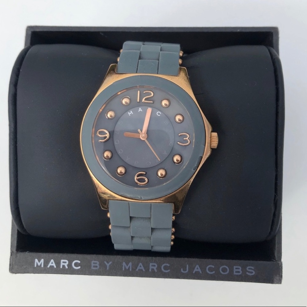 Marc by Marc Jacoba grey silicon watch for women